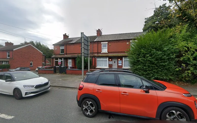 JE Thorpe & Associates Ltd - - Dental clinic in Saint Helens