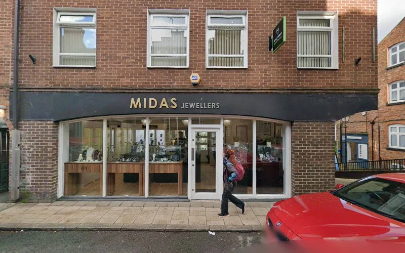 Lawson L M - Dental clinic in Knutsford