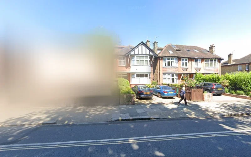 R J Edler & J Robinson - Dental clinic in Richmond