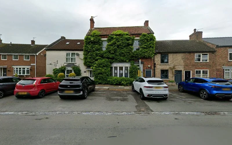 Mr M E Wilson - Dentist in Darlington