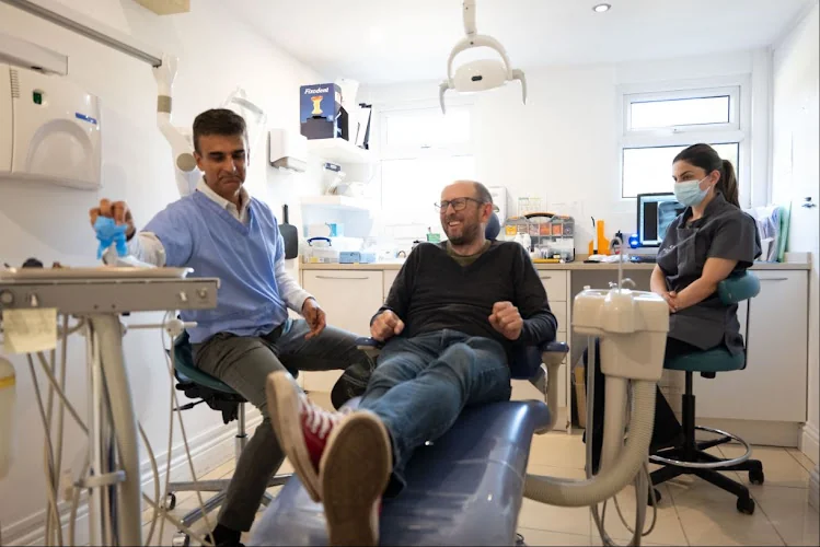 Wood Street Dental Surgery (Denchic Dental Spa - Barnet) - Dental clinic in Barnet