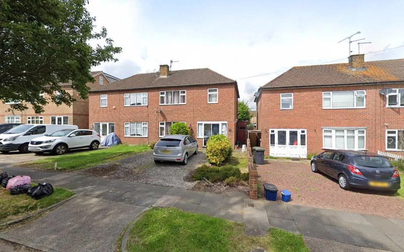 UK ORTHO LTD - Orthodontist in Westcliff-on-Sea