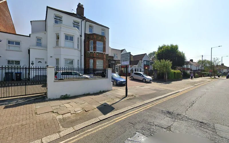 M and J Dental Surgery - Dental clinic in Harrow