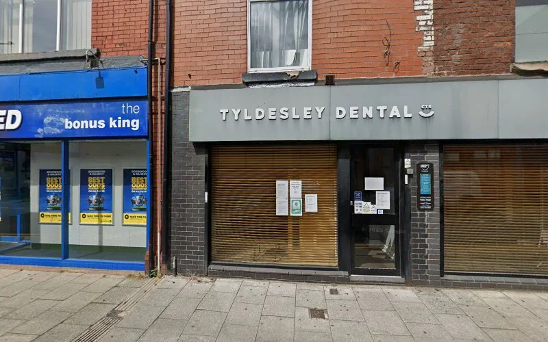 Perfect Smile - Dentist in Tyldesley - Dentist in Manchester