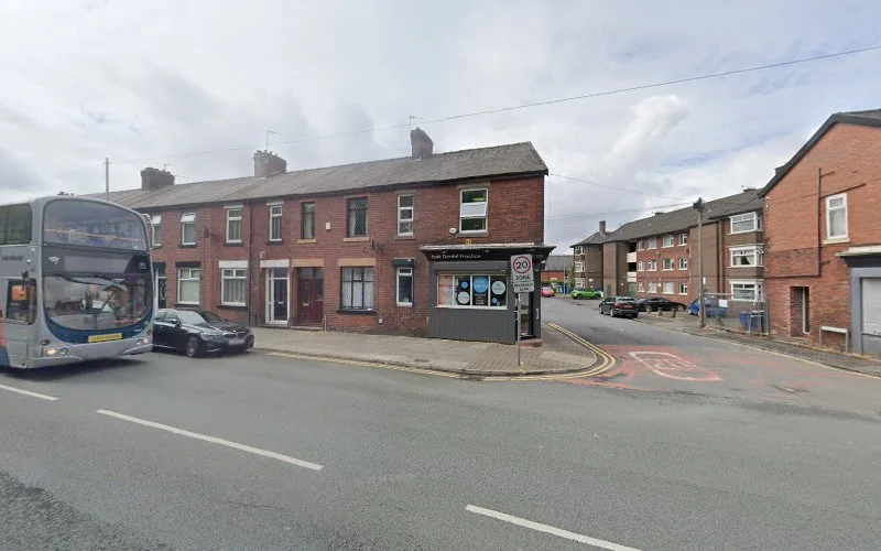 Oakleyfeet - Dental clinic in Manchester