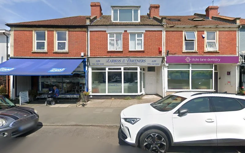 Burnside M R - Dental clinic in Bristol