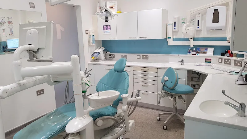 infinitidental clinic - Dentist in London