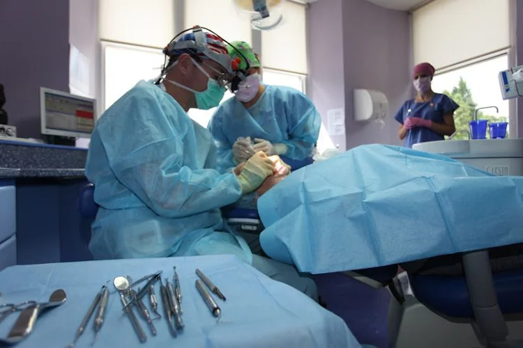 Dental Fx - Dental implants periodontist in Glasgow