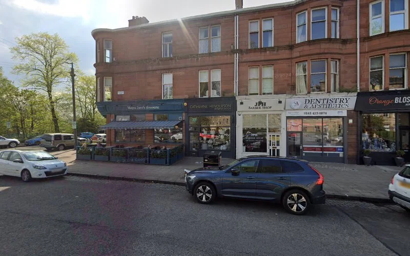 S & A Smile Clinic - - Dental clinic in Glasgow