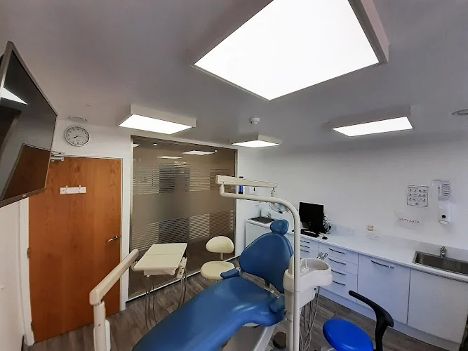 Dentista italiano Londra - Cosmetic dentist in UK