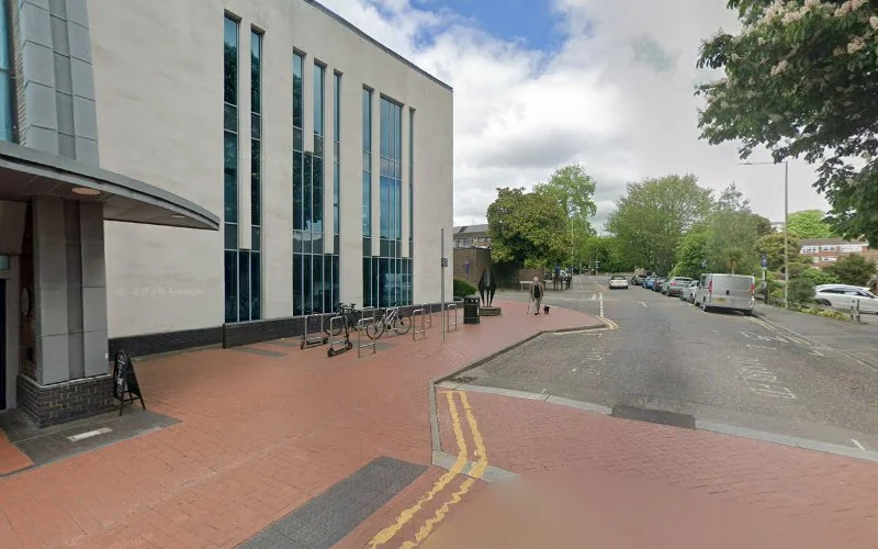 Lazaridies L - Dentist in Ashford