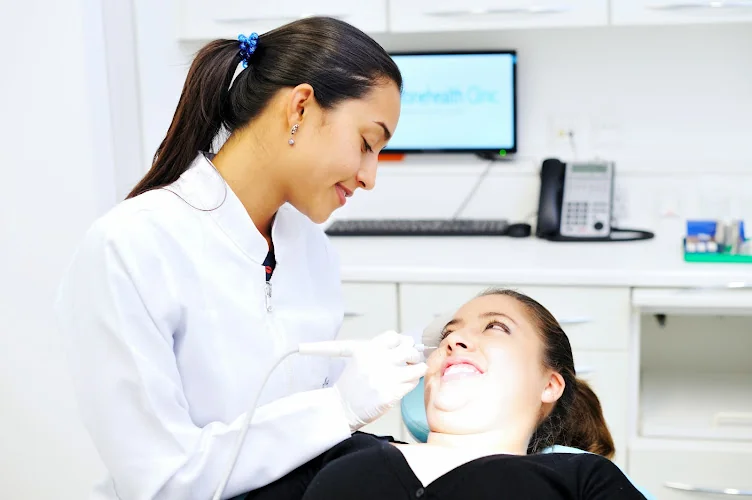 L&Y Dental City (Stonehealth Clinic) - Dentist in London