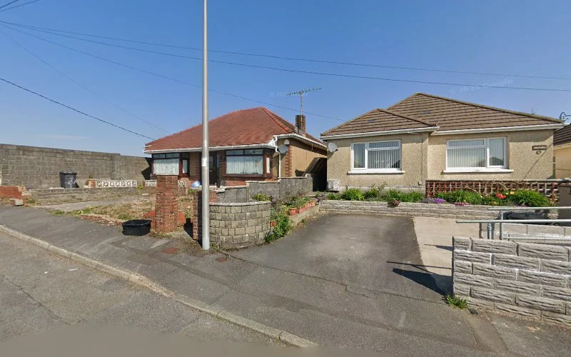 Smile Easy Teeth Whitening Clinic - Teeth whitening service in Llanelli