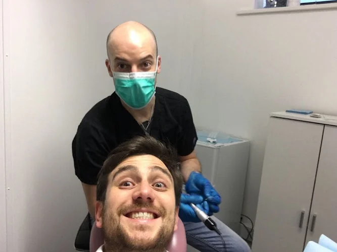 Dental Delight - Dentist in Street