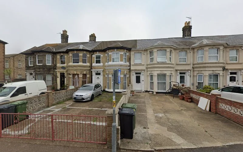 Roos P E - Dental clinic in Great Yarmouth