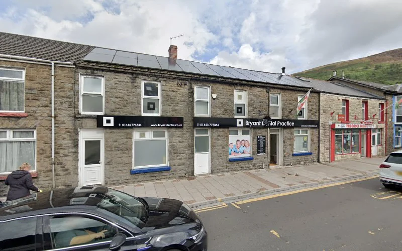 Rodericks Dental - Bryant Dental - Dentist in Treorchy