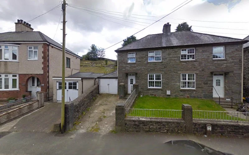 Meddygon Y Blaenau - Dentist in Blaenau Ffestiniog