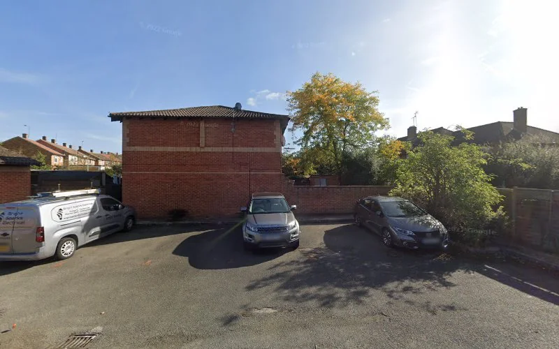 Community Dental Clinic - Dental clinic in Slough