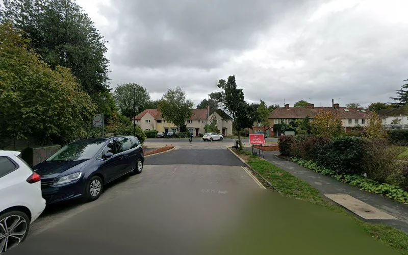 Hicks Theresa - Dentist in Cambridge