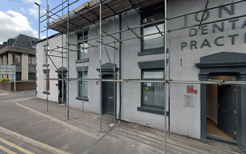 Jones Dental Surgery and Implant Centre - Dental clinic in Chorley
