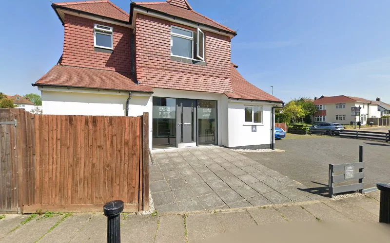 Vishal Jasani - Dental clinic in New Malden