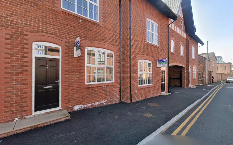 Parry Clulow Ltd - Dental laboratory in Chester