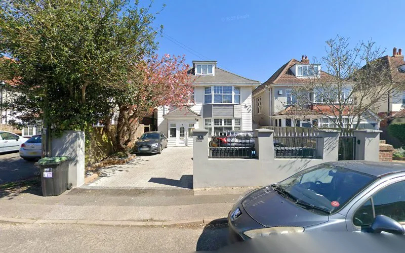 Happy Tails Bournemouth - Dental clinic in Bournemouth