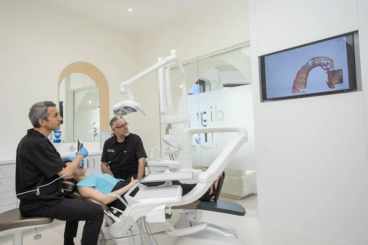 DigiSmile Group Dental Clinic - Dental clinic in London
