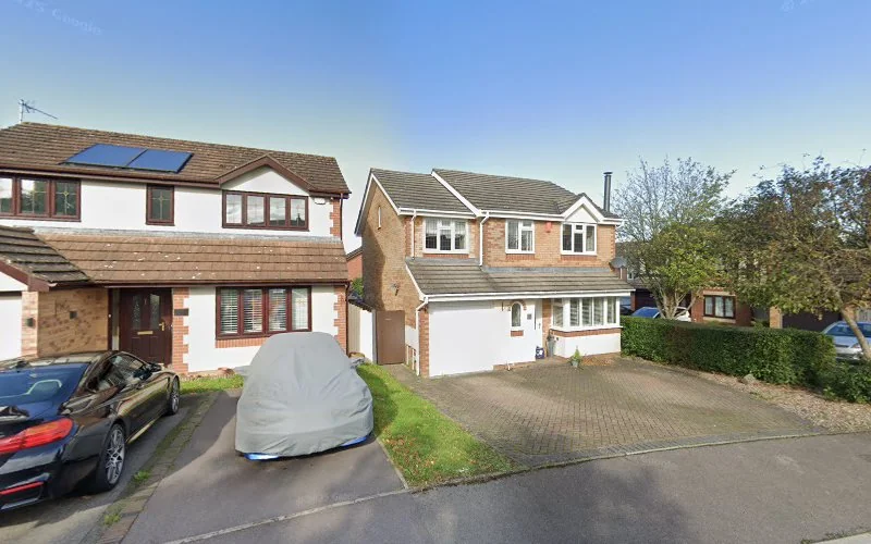 Tina Massam - Dentist in Basingstoke