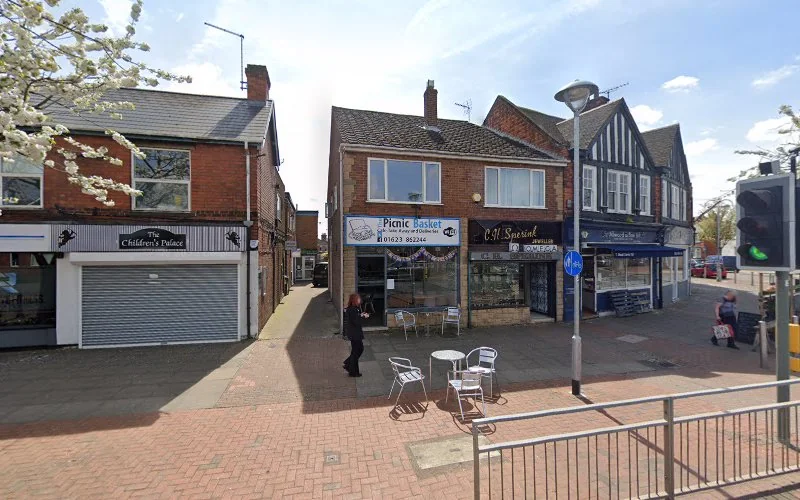 Deatal Suga - Dental clinic in Newark