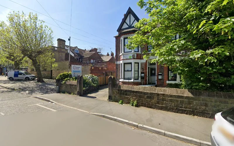 Burnette Peter - Dentist in Wallasey