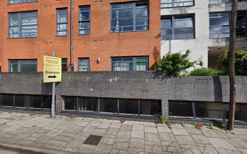 Dr Peyman Advanced Facial & Dental Aesthetics - Dentist in Reading