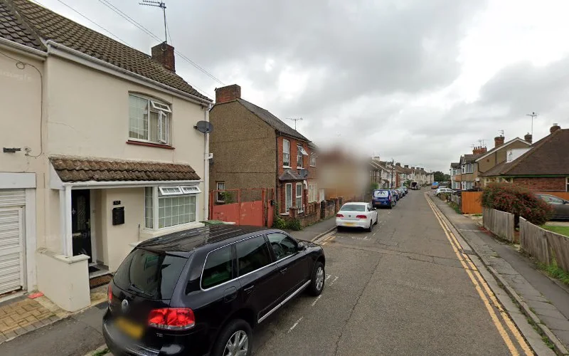 Hewitt H R - Dental clinic in Aylesbury