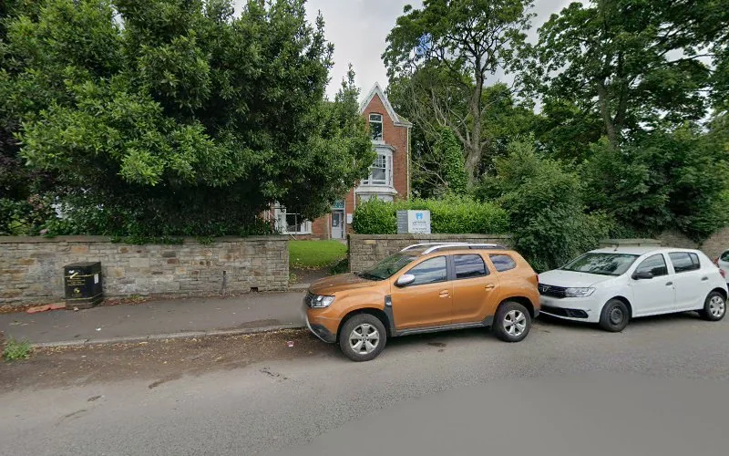 Uplands Dental Suite - Dental clinic in Swansea