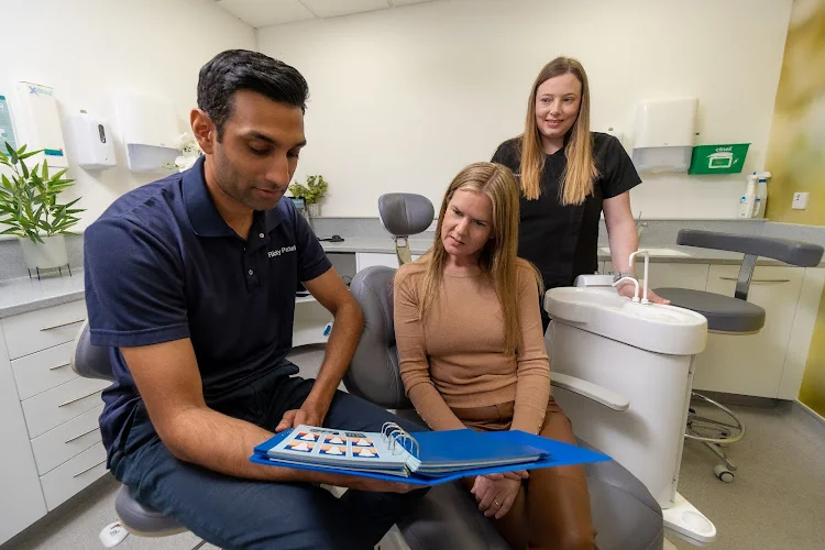 Glen Dental - Dentist in Leicester