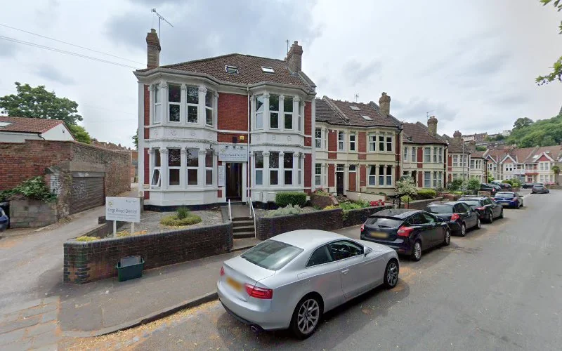 Kings Road Dental Practice - Dental clinic in Bristol