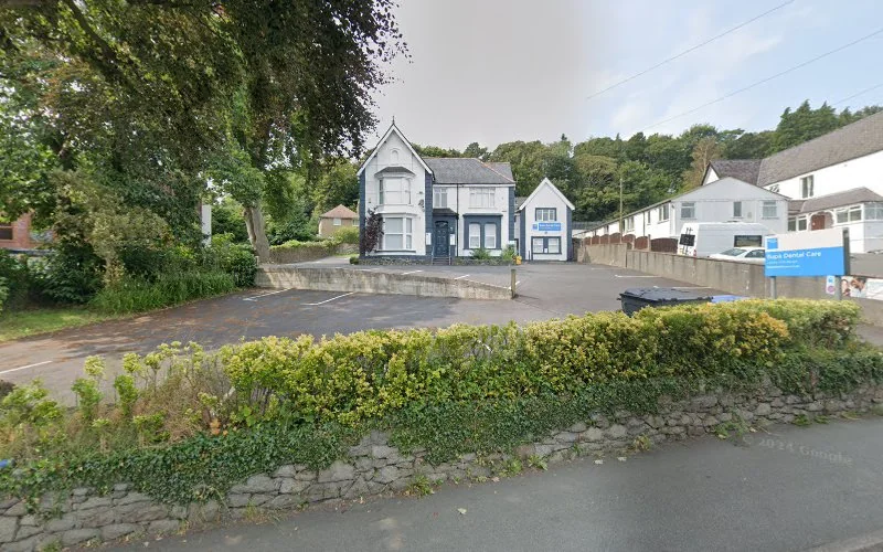 Dr S Farmanbar - Dental clinic in Bangor