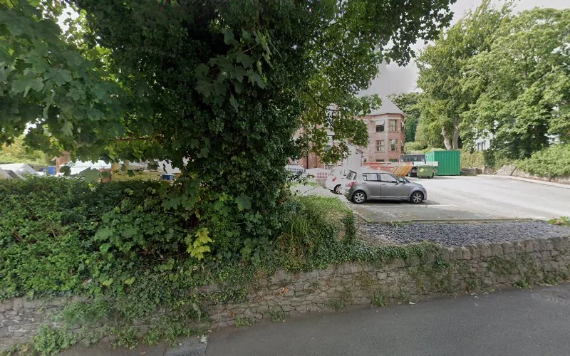 Wietcska Dr P - Dental clinic in Bangor