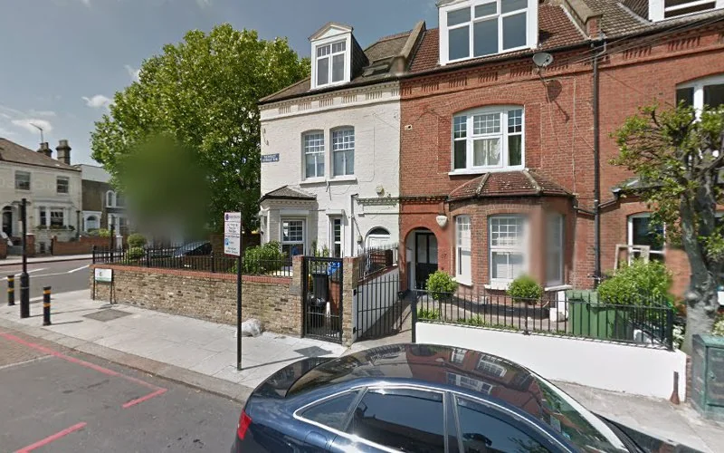 Kassam Dr - Dental clinic in London