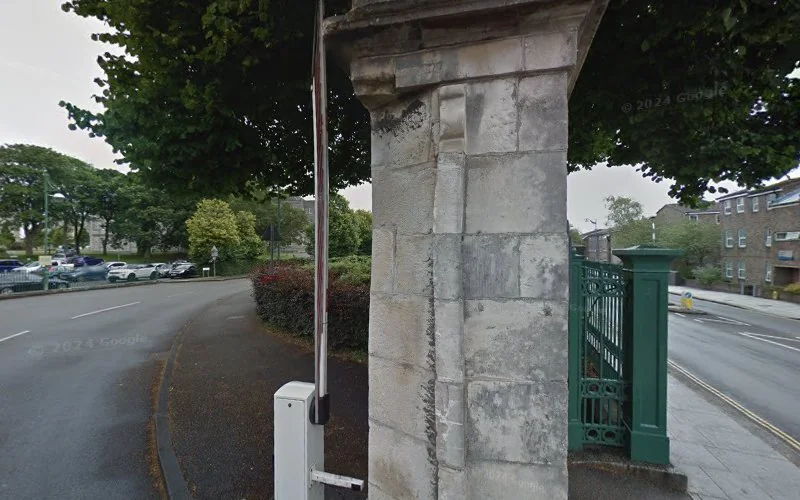 Smile Teeth Whitening - Dental clinic in Plymouth