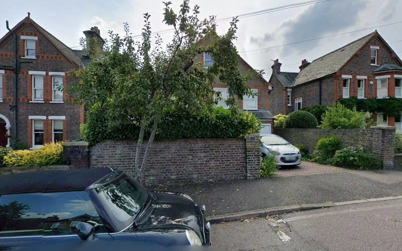 Singh Dr V - Dental clinic in Rickmansworth