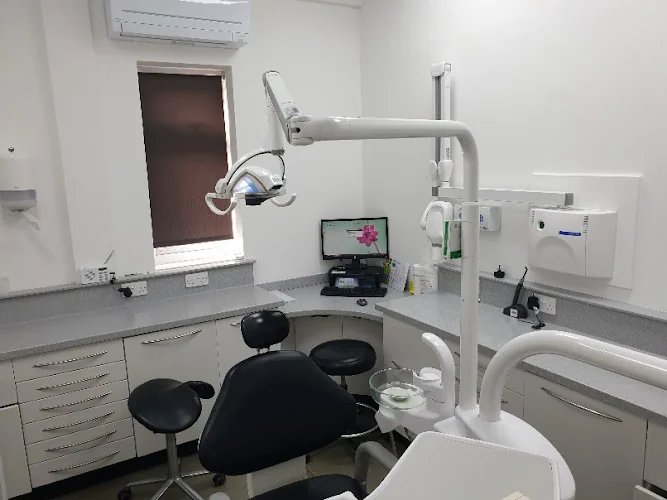 Cloves Dental Practice - Dental clinic in Sandy