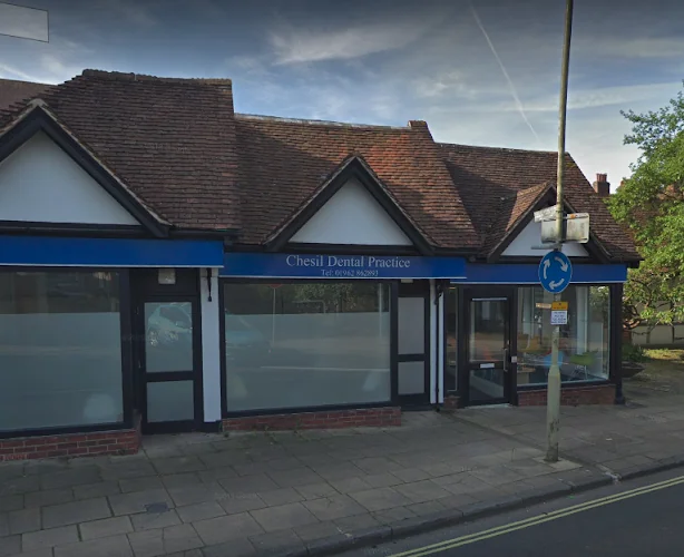 Dr Kit Spears - Dentist in UK