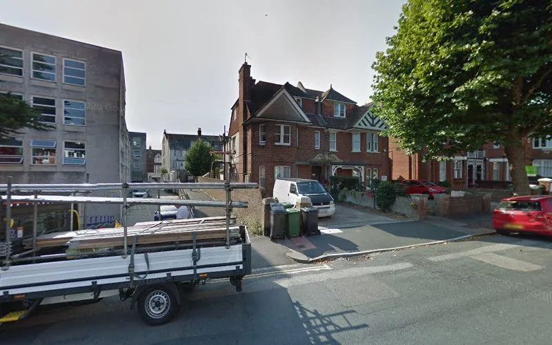 Smerke J - Dental clinic in Eastbourne