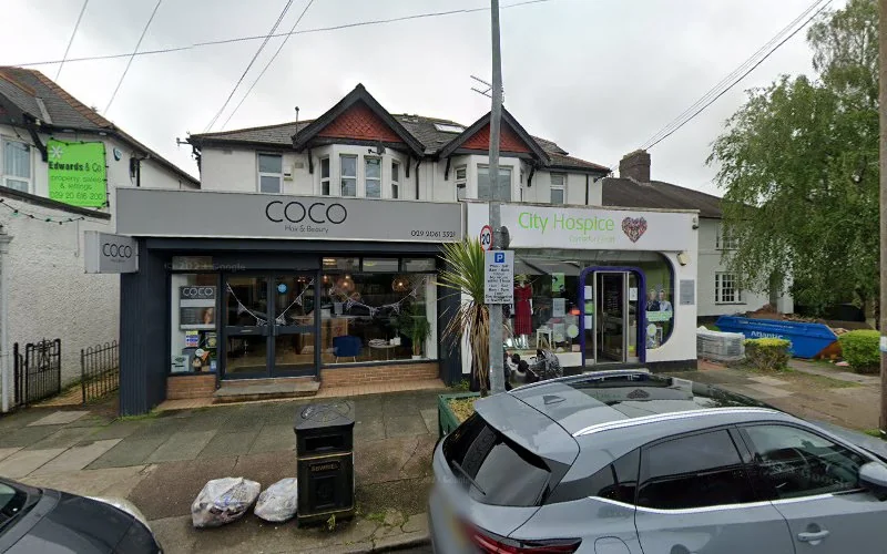 Gareth Thomas - Dental clinic in Cardiff