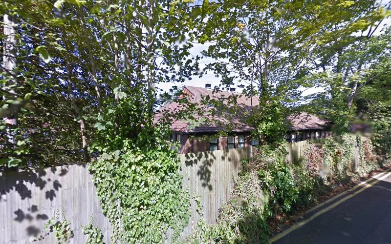 Caterham Dental Centre - Dental clinic in Caterham