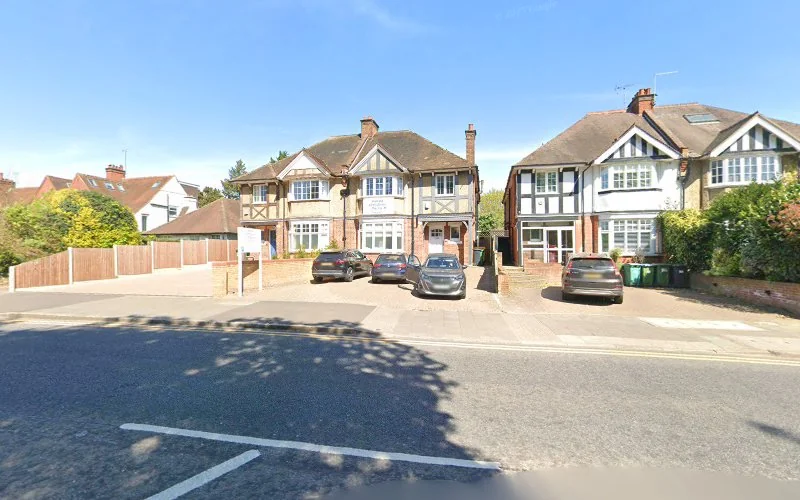 Dr Korosh Majidi - Orthodontist in Watford