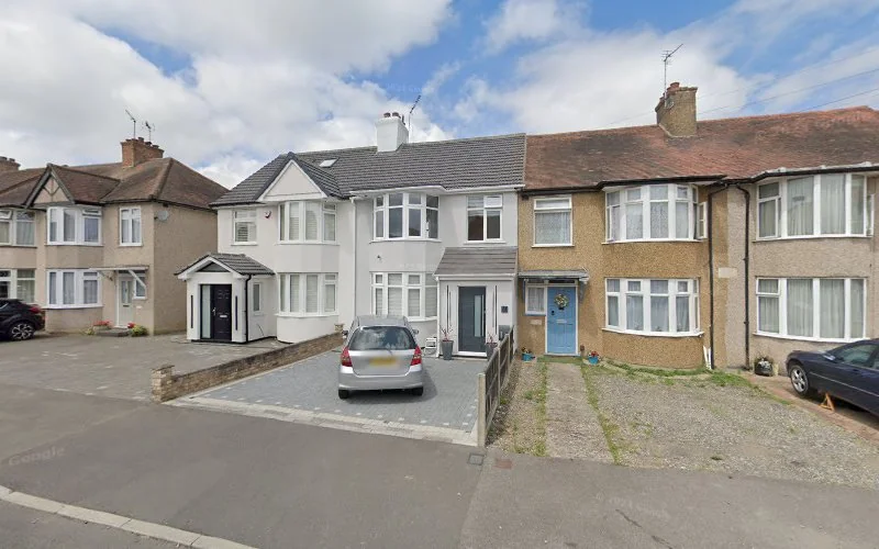 .... - Dental laboratory in Uxbridge