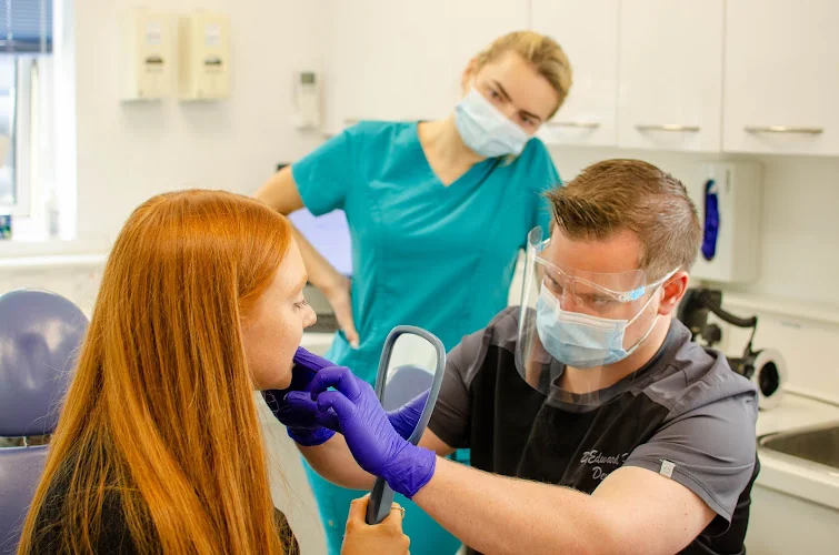 Smilemakers - Dentist in Southampton