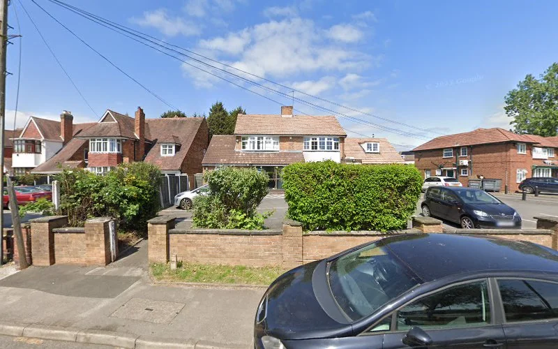 Richardson S - Dentist in Birmingham